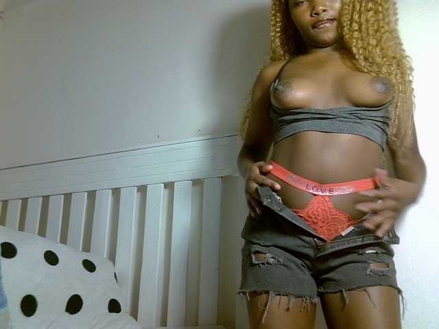 sexyblissy live cam on BongaCams