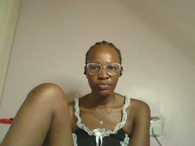 Jennyf live cam on BongaCams
