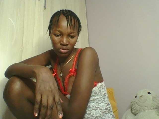 Jennyf live cam on BongaCams