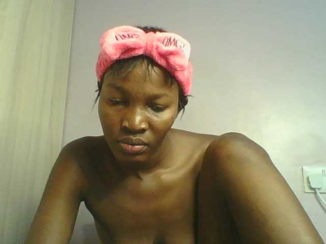 Jennyf live cam on BongaCams