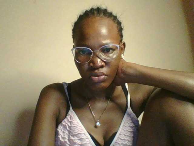 Jennyf live cam on BongaCams