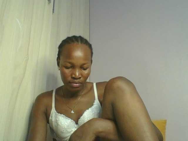 Jennyf — live female cam
