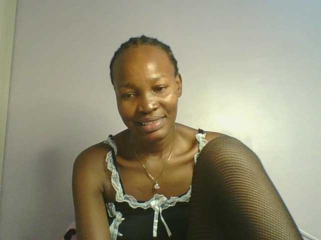 Jennyf live cam on BongaCams