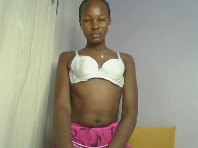 Jennyf — live female cam