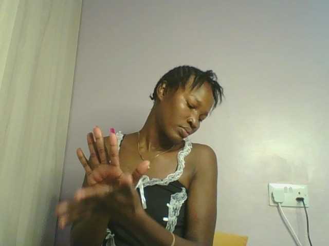 Jennyf live cam on BongaCams