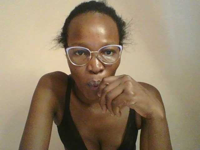 Jennyf live cam on BongaCams