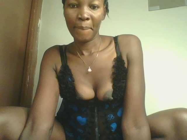 Jennyf live cam on BongaCams