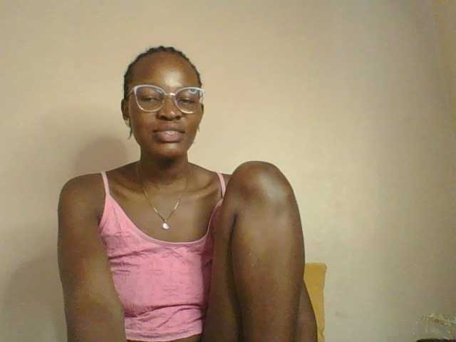 Jennyf live cam on BongaCams