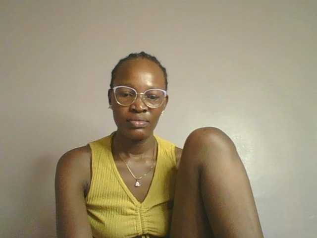 Jennyf live cam on BongaCams
