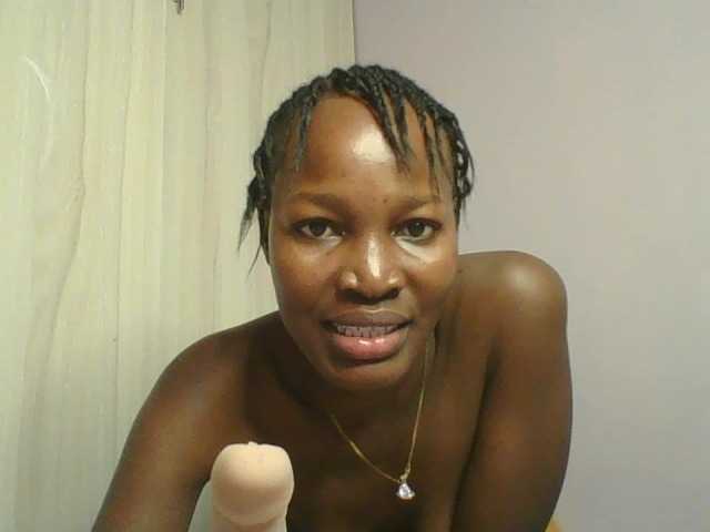 Jennyf live cam on BongaCams