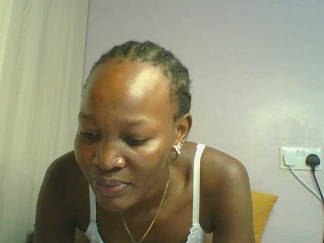 Jennyf — live female cam