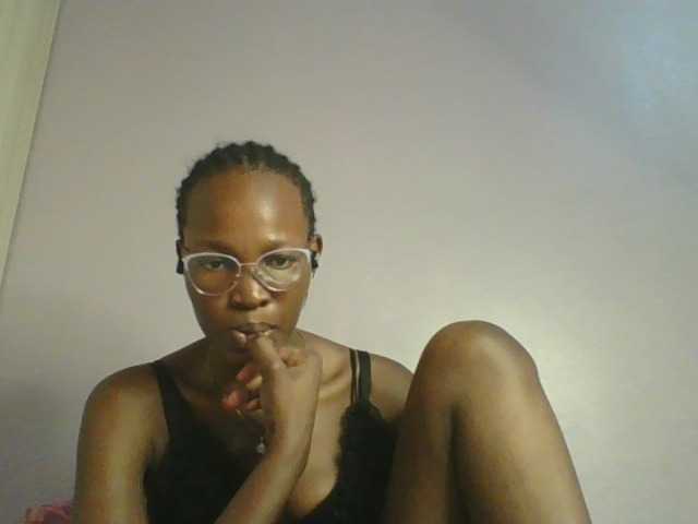 Jennyf live cam on BongaCams