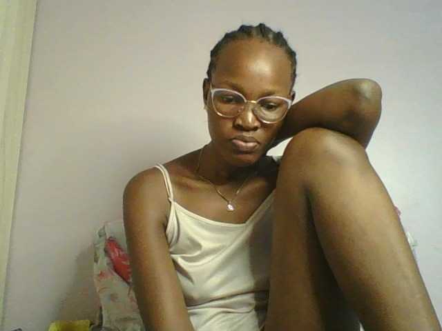 Jennyf live cam on BongaCams