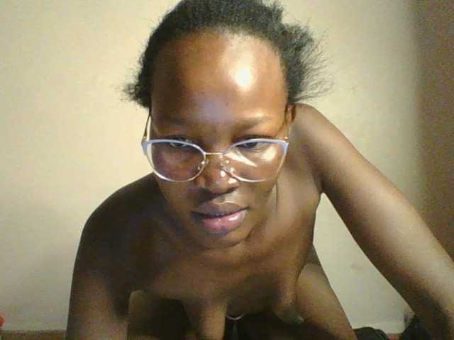 Jennyf live cam on BongaCams