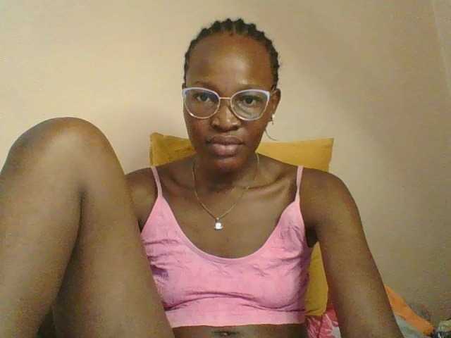 Jennyf live cam on BongaCams