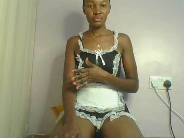 Jennyf live cam on BongaCams