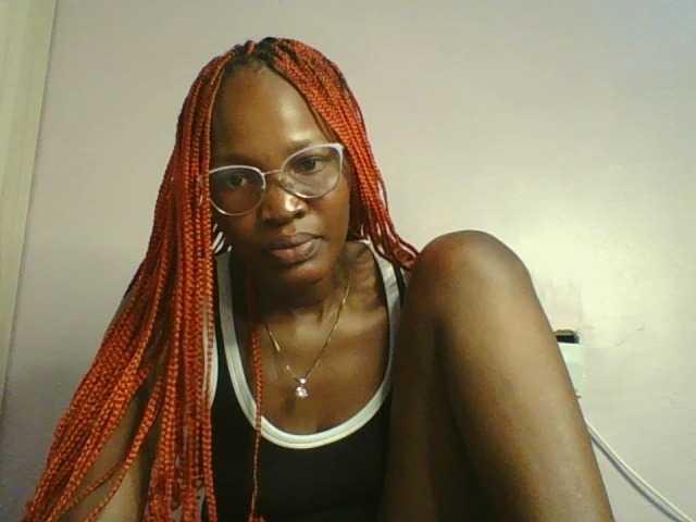 Jennyf live cam on BongaCams