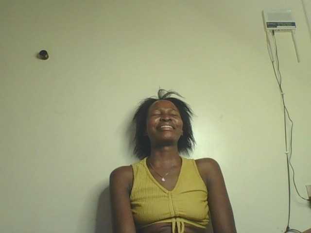 Jennyf live cam on BongaCams