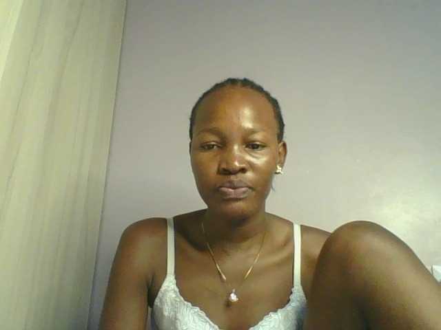 Jennyf live cam on BongaCams