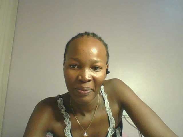 Jennyf live cam on BongaCams