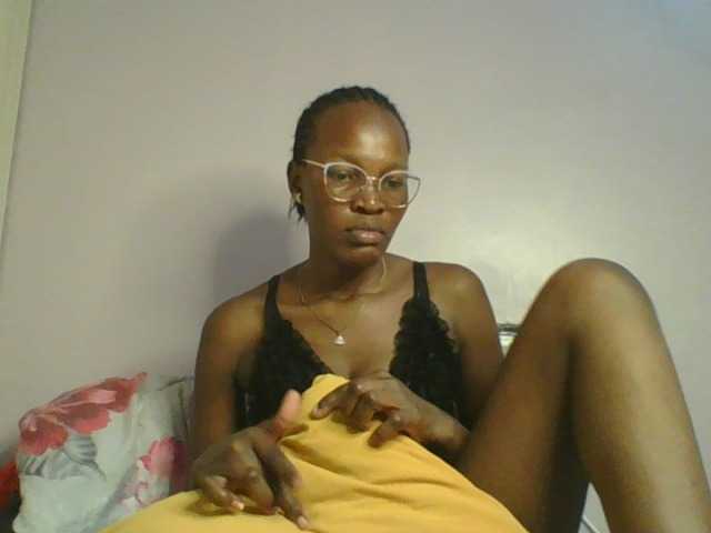 Jennyf live cam on BongaCams