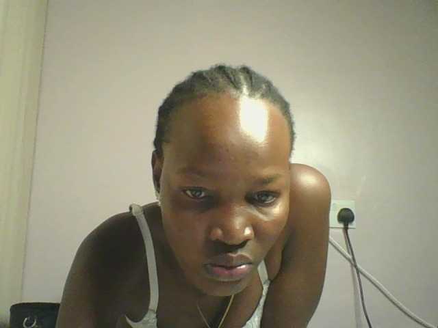Jennyf — live female cam