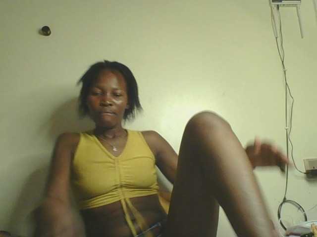 Jennyf live cam on BongaCams