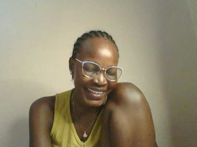 Jennyf live cam on BongaCams