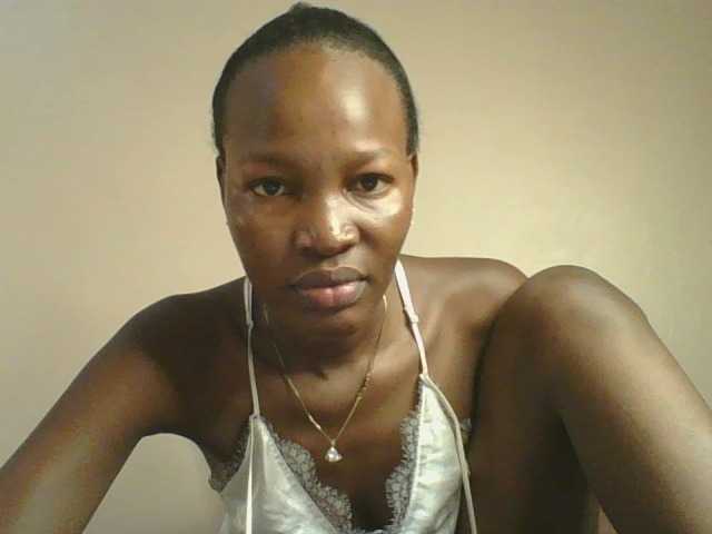Jennyf live cam on BongaCams
