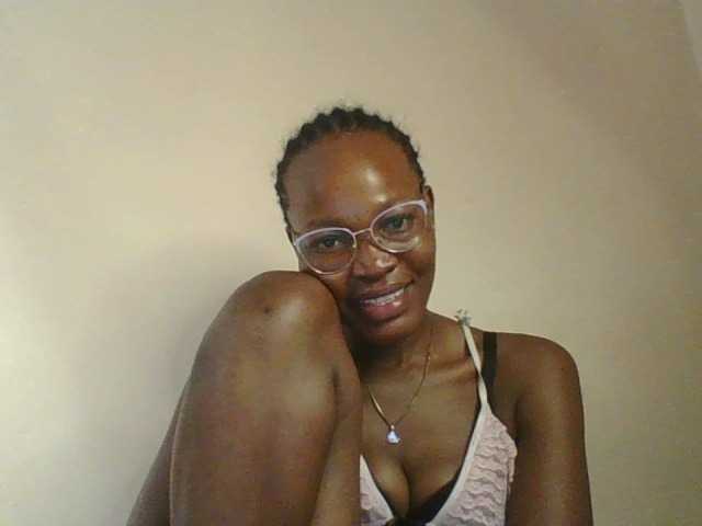 Jennyf live cam on BongaCams