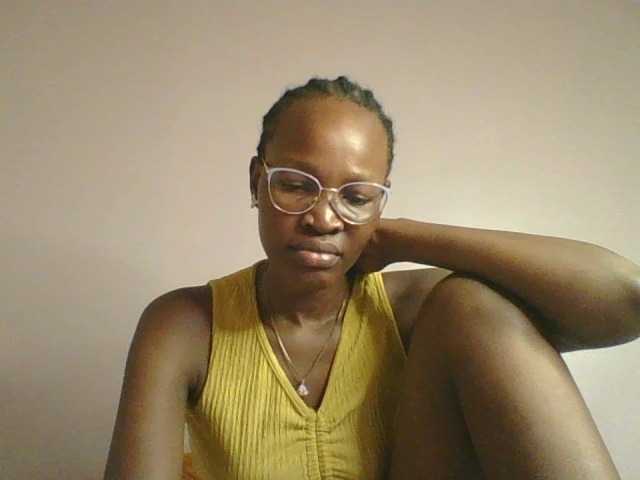 Jennyf live cam on BongaCams