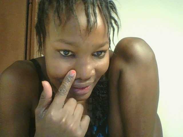 Jennyf live cam on BongaCams