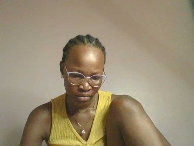 Jennyf live cam on BongaCams