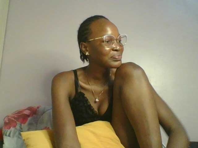 Jennyf live cam on BongaCams