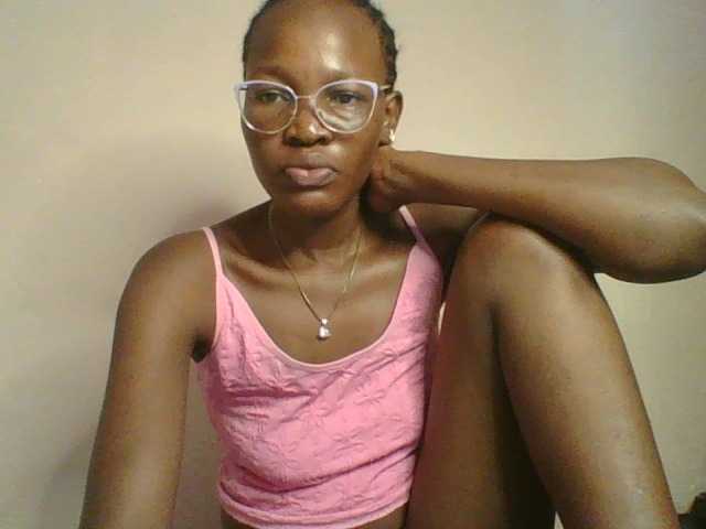 Jennyf live cam on BongaCams