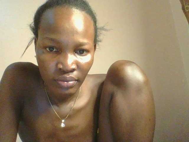 Jennyf live cam on BongaCams