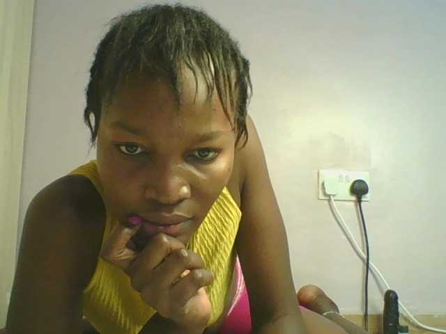Jennyf live cam on BongaCams
