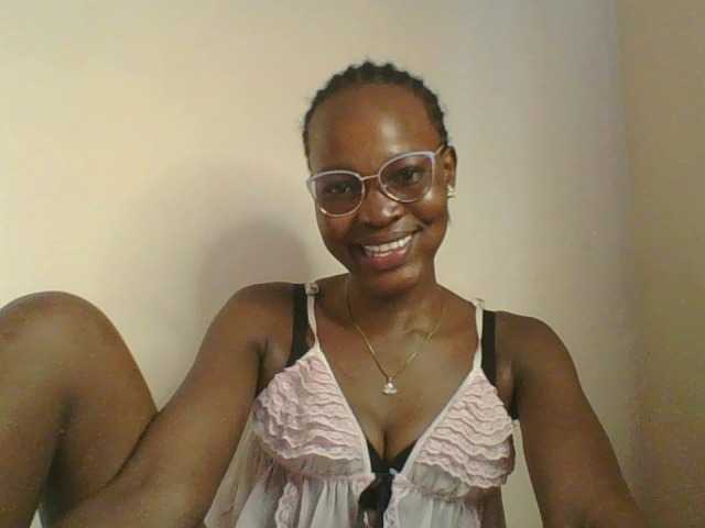 Jennyf live cam on BongaCams