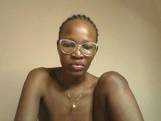 Jennyf live cam on BongaCams