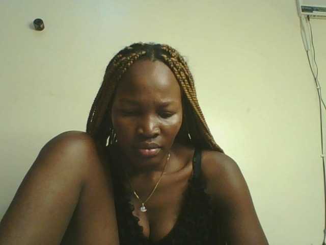 Jennyf live cam on BongaCams