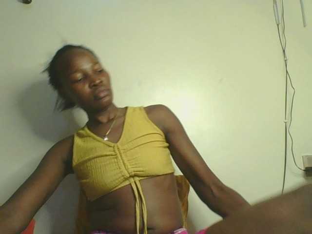 Jennyf live cam on BongaCams