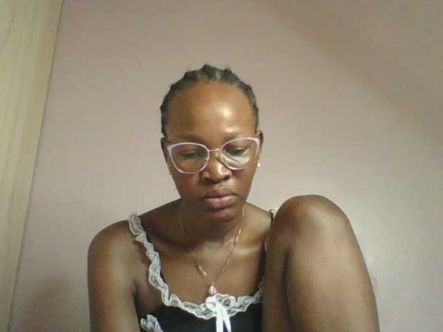 Jennyf live cam on BongaCams