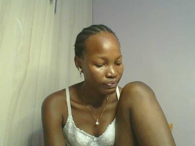 Jennyf — live female cam