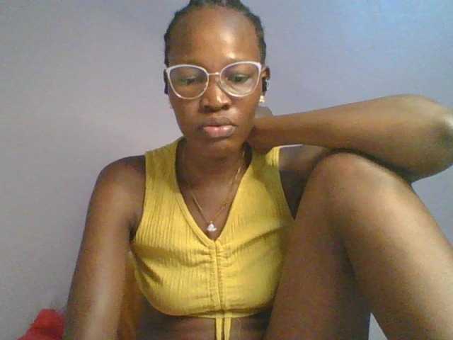 Jennyf live cam on BongaCams