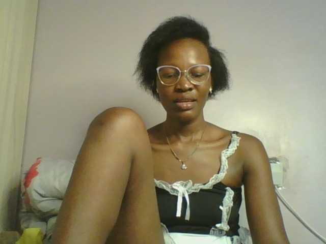 Jennyf live cam on BongaCams