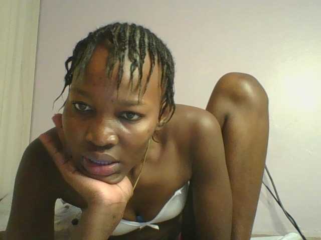 Jennyf live cam on BongaCams