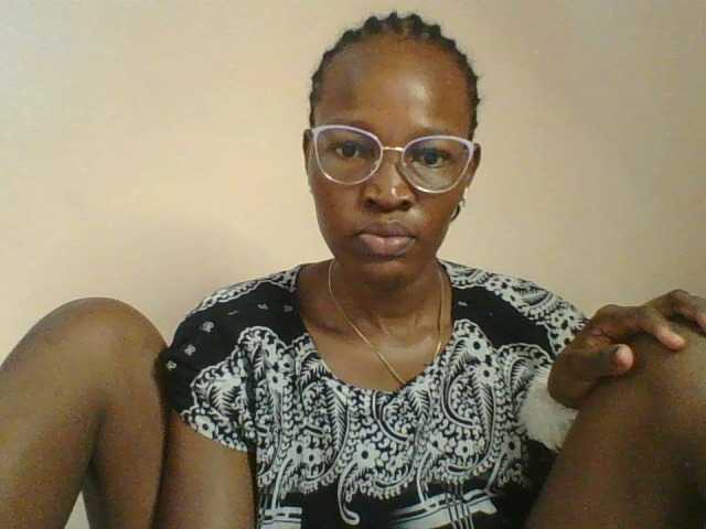 Jennyf live cam on BongaCams