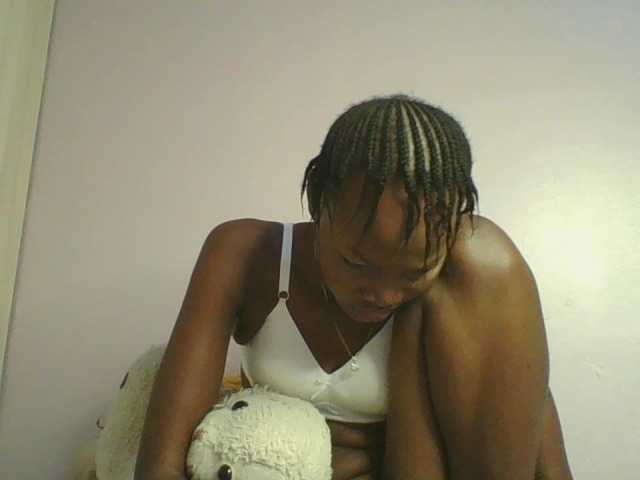 Jennyf live cam on BongaCams