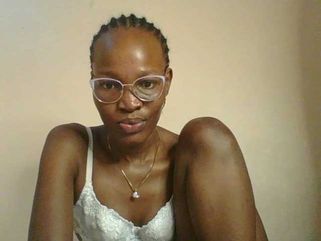 Jennyf live cam on BongaCams