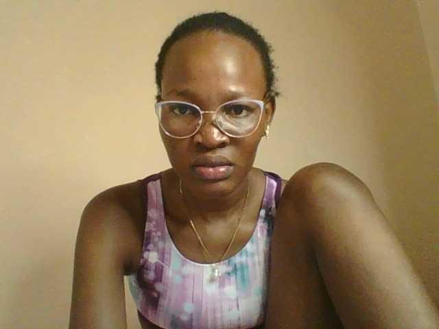 Jennyf live cam on BongaCams